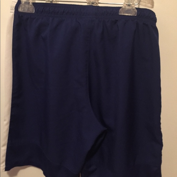 Men’s Nike dry fit shorts size M - Picture 2 of 3